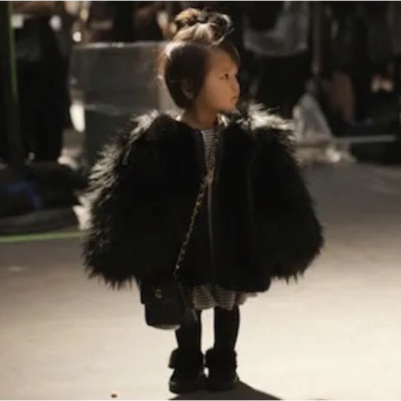 Meet your Posher, C - Picture 1 of 6